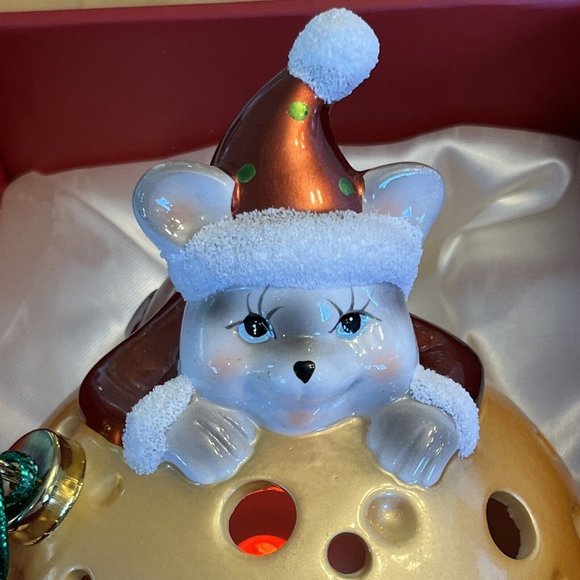 MOUSE LUMINARY Christmas Holiday Ornament WITH FLAMELESS CANDLE Tested Works - Picture 3 of 13